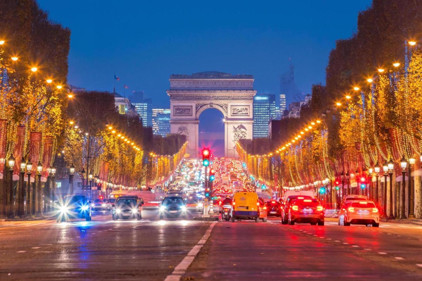 Studio Champs Elysees Tour Eiffel Париж Екстер'єр фото